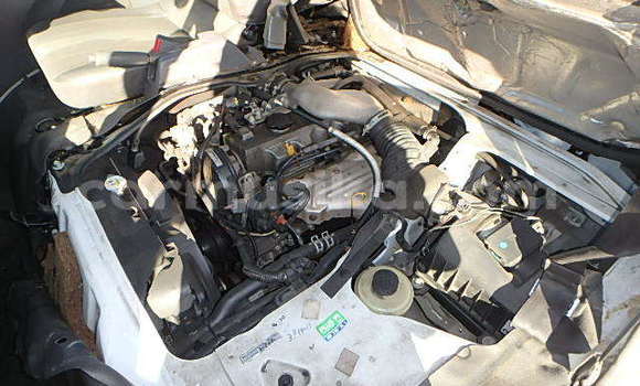 Acheter Occasion Voiture Mazda Bongo Blanc à Beitbridge, Matabeleland South Acheter Occasion Voiture Mazda Bongo Blanc à Beitbridge, Matabeleland South