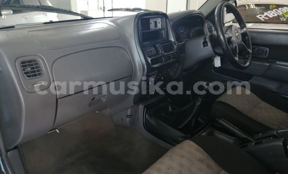 Nunua Ilio tumika Nissan Hardbody Nyingine Gari ndani ya Beitbridge nchini Matabeleland Kusini Nunua Ilio tumika Nissan Hardbody Nyingine Gari ndani ya Beitbridge nchini Matabeleland Kusini