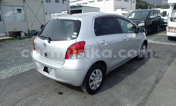 Nunua Ilio tumika Toyota Vitz Nyingine Gari ndani ya Beitbridge nchini Matabeleland Kusini Nunua Ilio tumika Toyota Vitz Nyingine Gari ndani ya Beitbridge nchini Matabeleland Kusini