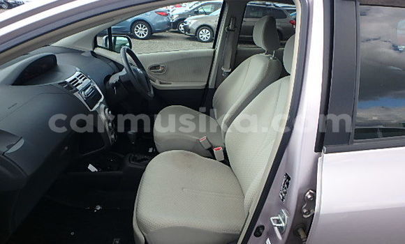 Nunua Ilio tumika Toyota Vitz Nyingine Gari ndani ya Beitbridge nchini Matabeleland Kusini Nunua Ilio tumika Toyota Vitz Nyingine Gari ndani ya Beitbridge nchini Matabeleland Kusini