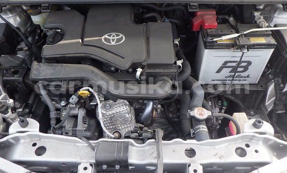 Nunua Ilio tumika Toyota Vitz Fedha Gari ndani ya Beitbridge nchini Matabeleland Kusini Nunua Ilio tumika Toyota Vitz Fedha Gari ndani ya Beitbridge nchini Matabeleland Kusini