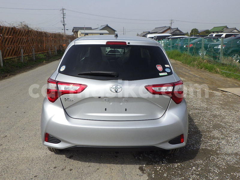 Big with watermark toyota vitz matabeleland south beitbridge 21910