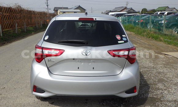 Nunua Ilio tumika Toyota Vitz Fedha Gari ndani ya Beitbridge nchini Matabeleland Kusini Nunua Ilio tumika Toyota Vitz Fedha Gari ndani ya Beitbridge nchini Matabeleland Kusini