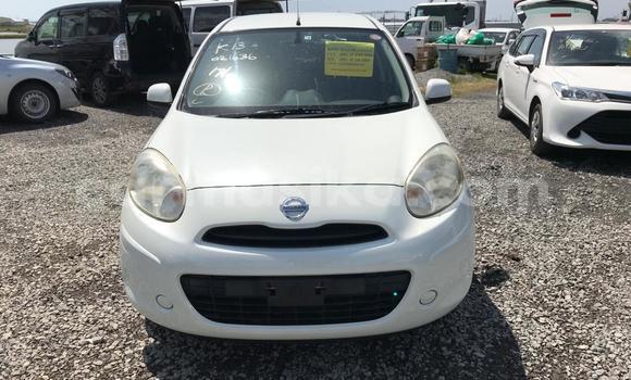 Nunua Ilio tumika Nissan March Nyeupe Gari ndani ya Beitbridge nchini Matabeleland Kusini Nunua Ilio tumika Nissan March Nyeupe Gari ndani ya Beitbridge nchini Matabeleland Kusini