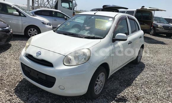 Nunua Ilio tumika Nissan March Nyeupe Gari ndani ya Beitbridge nchini Matabeleland Kusini Nunua Ilio tumika Nissan March Nyeupe Gari ndani ya Beitbridge nchini Matabeleland Kusini