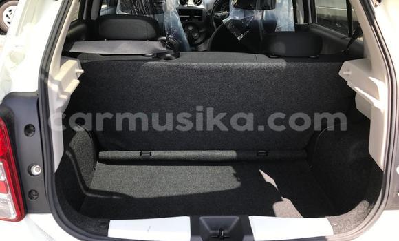 Nunua Ilio tumika Nissan March Nyeupe Gari ndani ya Beitbridge nchini Matabeleland Kusini Nunua Ilio tumika Nissan March Nyeupe Gari ndani ya Beitbridge nchini Matabeleland Kusini