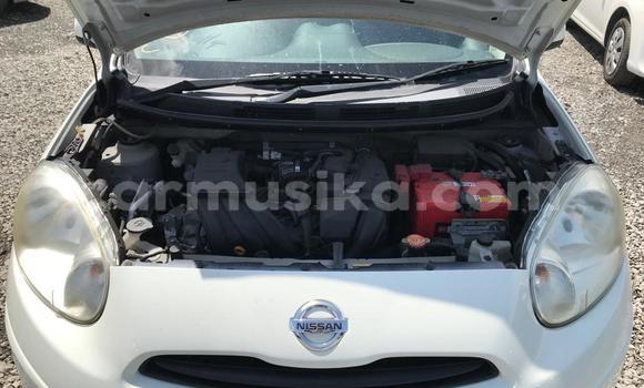 Nunua Ilio tumika Nissan March Nyeupe Gari ndani ya Beitbridge nchini Matabeleland Kusini Nunua Ilio tumika Nissan March Nyeupe Gari ndani ya Beitbridge nchini Matabeleland Kusini