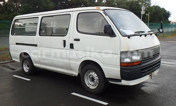 Buy Used Toyota Hiace Other Car in Beitbridge in Matabeleland South
