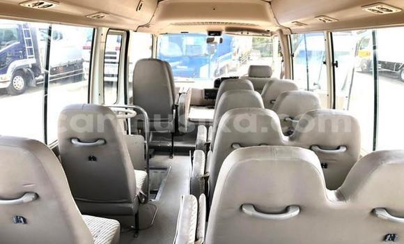 Buy Used Toyota Hiace Other Car in Beitbridge in Matabeleland South Buy Used Toyota Hiace Other Car in Beitbridge in Matabeleland South