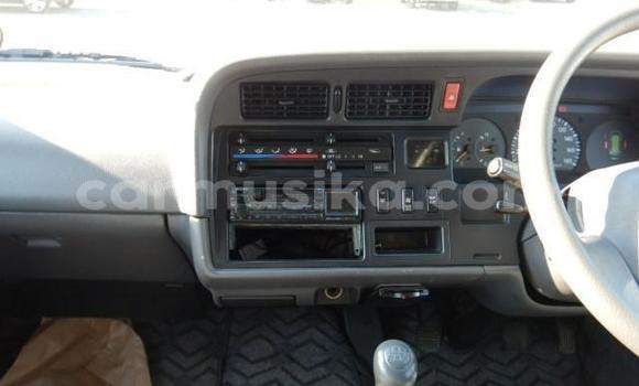 Acheter Occasion Voiture Toyota Hiace Autre à Beitbridge, Matabeleland South Acheter Occasion Voiture Toyota Hiace Autre à Beitbridge, Matabeleland South