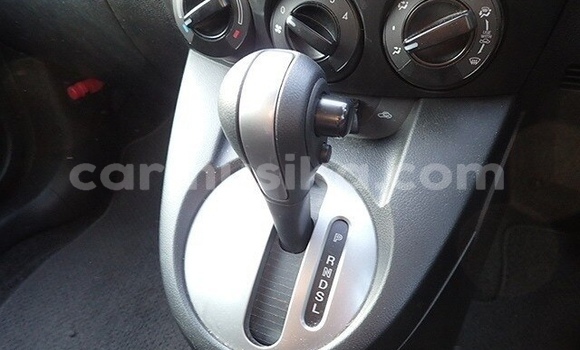 Acheter Occasion Voiture Mazda Demio Blanc à Beitbridge, Matabeleland South Acheter Occasion Voiture Mazda Demio Blanc à Beitbridge, Matabeleland South