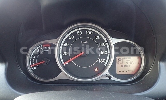 Acheter Occasion Voiture Mazda Demio Blanc à Beitbridge, Matabeleland South Acheter Occasion Voiture Mazda Demio Blanc à Beitbridge, Matabeleland South