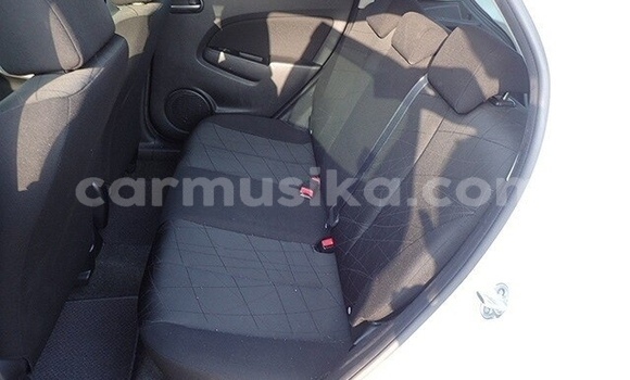 Acheter Occasion Voiture Mazda Demio Blanc à Beitbridge, Matabeleland South Acheter Occasion Voiture Mazda Demio Blanc à Beitbridge, Matabeleland South