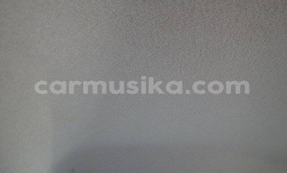 Acheter Occasion Voiture Mazda Demio Blanc à Beitbridge, Matabeleland South Acheter Occasion Voiture Mazda Demio Blanc à Beitbridge, Matabeleland South