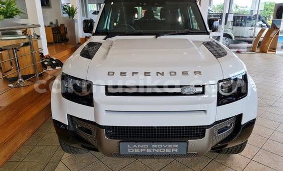 Nunua Ilio tumika Land Rover Defender Nyeupe Gari ndani ya Beitbridge nchini Matabeleland Kusini