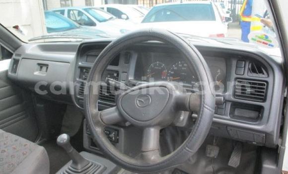 Acheter Occasion Voiture Mazda B–series Blanc à Beitbridge, Matabeleland South Acheter Occasion Voiture Mazda B–series Blanc à Beitbridge, Matabeleland South