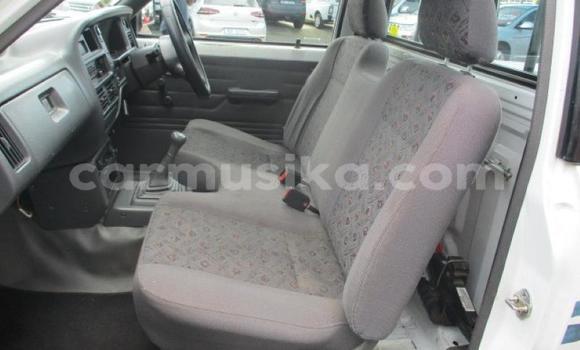 Acheter Occasion Voiture Mazda B–series Blanc à Beitbridge, Matabeleland South Acheter Occasion Voiture Mazda B–series Blanc à Beitbridge, Matabeleland South