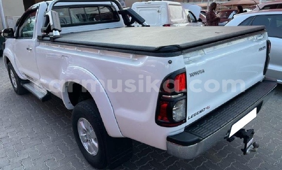 Acheter Occasion Voiture Toyota Hilux Blanc à Beitbridge, Matabeleland South Acheter Occasion Voiture Toyota Hilux Blanc à Beitbridge, Matabeleland South