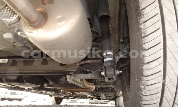 Acheter Occasion Voiture Toyota Vitz Gris à Beitbridge, Matabeleland South Acheter Occasion Voiture Toyota Vitz Gris à Beitbridge, Matabeleland South