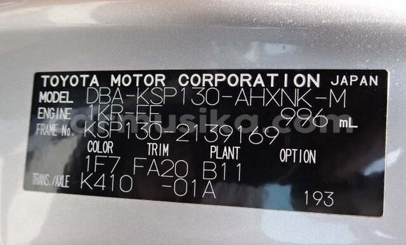 Acheter Occasion Voiture Toyota Vitz Gris à Beitbridge, Matabeleland South Acheter Occasion Voiture Toyota Vitz Gris à Beitbridge, Matabeleland South