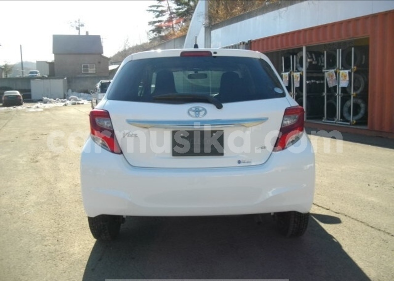 Big with watermark toyota vitz matabeleland south beitbridge 21941