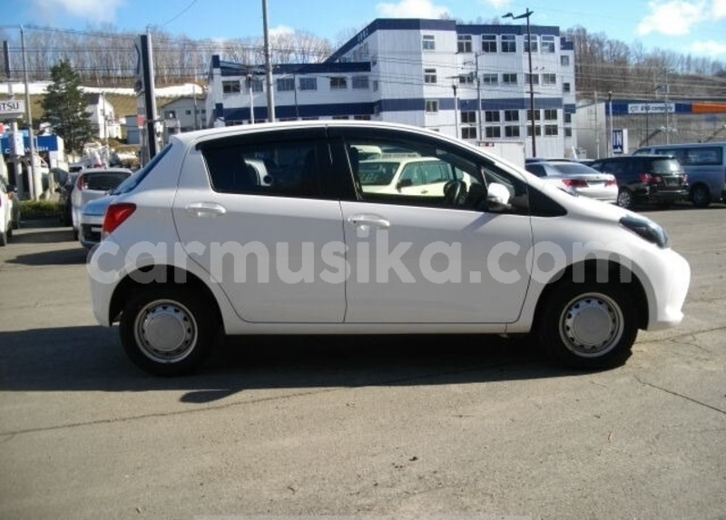 Big with watermark toyota vitz matabeleland south beitbridge 21941