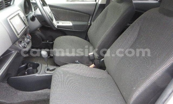 Acheter Occasion Voiture Toyota Vitz Blanc à Beitbridge, Matabeleland South Acheter Occasion Voiture Toyota Vitz Blanc à Beitbridge, Matabeleland South