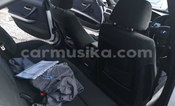 Acheter Occasion Voiture BMW 3–Series Blanc à Harare, Harare Acheter Occasion Voiture BMW 3–Series Blanc à Harare, Harare