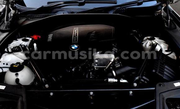 Acheter Occasion Voiture BMW 5–Series Blanc à Beitbridge, Matabeleland South Acheter Occasion Voiture BMW 5–Series Blanc à Beitbridge, Matabeleland South