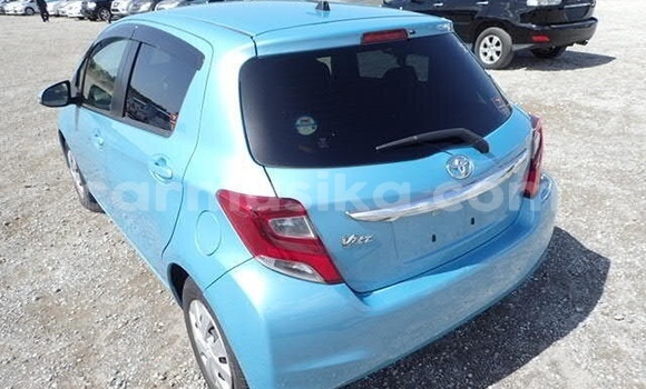 Acheter Occasion Voiture Toyota Vitz Bleu à Beitbridge, Matabeleland South Acheter Occasion Voiture Toyota Vitz Bleu à Beitbridge, Matabeleland South