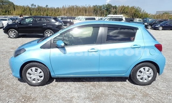 Acheter Occasion Voiture Toyota Vitz Bleu à Beitbridge, Matabeleland South Acheter Occasion Voiture Toyota Vitz Bleu à Beitbridge, Matabeleland South