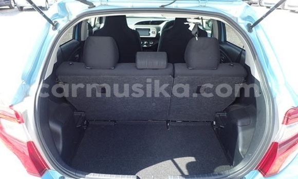 Acheter Occasion Voiture Toyota Vitz Bleu à Beitbridge, Matabeleland South Acheter Occasion Voiture Toyota Vitz Bleu à Beitbridge, Matabeleland South