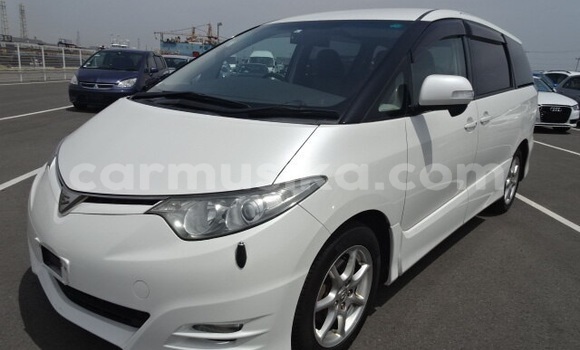 Nunua Ilio tumika Toyota Alphard Nyeupe Gari ndani ya Beitbridge nchini Matabeleland Kusini