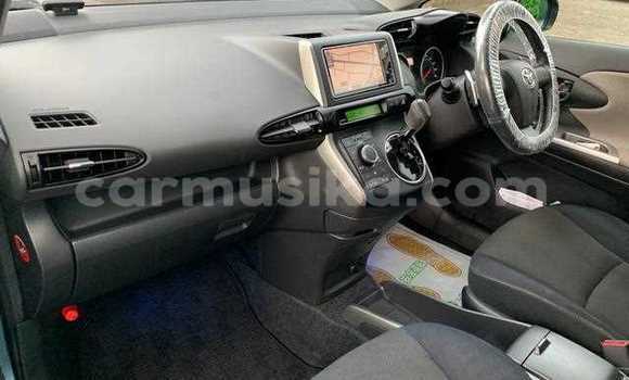 Acheter Occasion Voiture Toyota Wish Bleu à Beitbridge, Matabeleland South Acheter Occasion Voiture Toyota Wish Bleu à Beitbridge, Matabeleland South