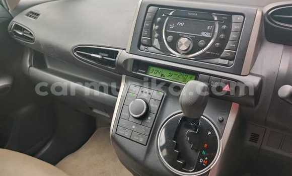 Nunua Ilio tumika Toyota Wish Beige Gari ndani ya Beitbridge nchini Matabeleland Kusini Nunua Ilio tumika Toyota Wish Beige Gari ndani ya Beitbridge nchini Matabeleland Kusini