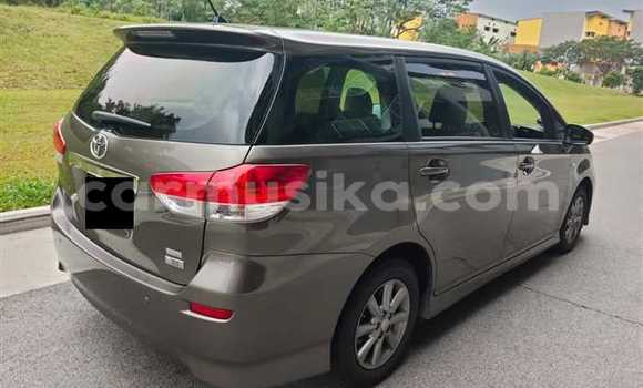 Nunua Ilio tumika Toyota Wish Beige Gari ndani ya Beitbridge nchini Matabeleland Kusini Nunua Ilio tumika Toyota Wish Beige Gari ndani ya Beitbridge nchini Matabeleland Kusini