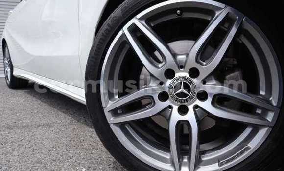 Buy Used Mercedes‒Benz A–Class White Car in Beitbridge in Matabeleland South Buy Used Mercedes‒Benz A–Class White Car in Beitbridge in Matabeleland South