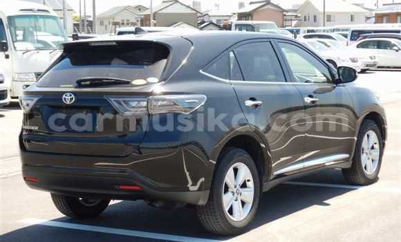 Buy Used Toyota Harrier Black Car in Beitbridge in Matabeleland South Buy Used Toyota Harrier Black Car in Beitbridge in Matabeleland South