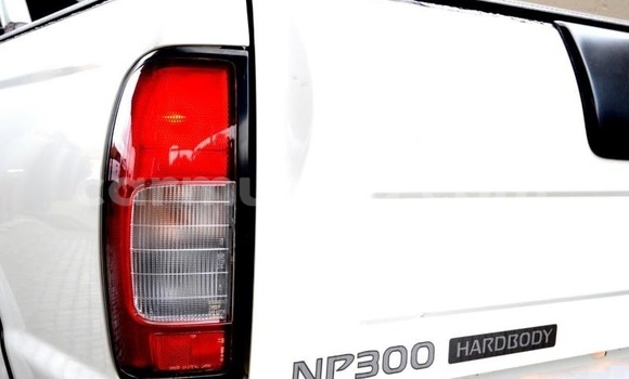 Tenga Tsaru Nissan NP 300 Zvimwe Mota in Beitbridge in Matabeleland South Tenga Tsaru Nissan NP 300 Zvimwe Mota in Beitbridge in Matabeleland South