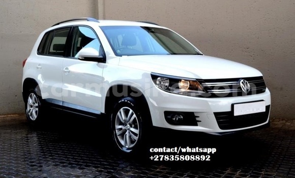 Buy Used Volkswagen Tiguan White Car in Beitbridge in Matabeleland South
