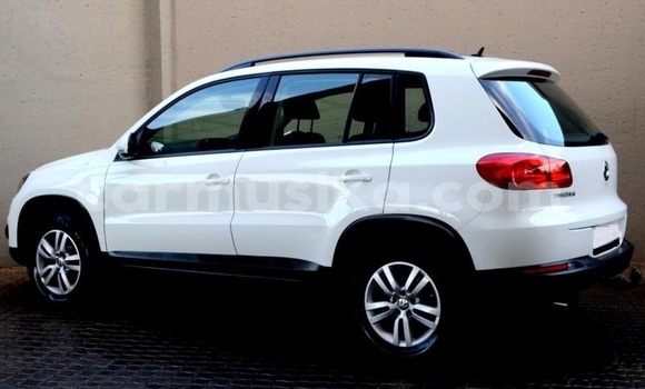 Tenga Tsaru Volkswagen Tiguan Chena Mota in Beitbridge in Matabeleland South Tenga Tsaru Volkswagen Tiguan Chena Mota in Beitbridge in Matabeleland South