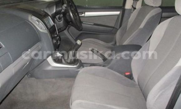Acheter Occasion Voiture Chevrolet TrailBlazer Gris à Beitbridge, Matabeleland South Acheter Occasion Voiture Chevrolet TrailBlazer Gris à Beitbridge, Matabeleland South