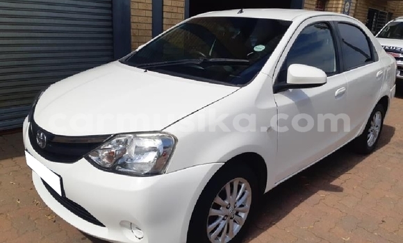 Acheter Occasion Voiture Toyota Etios Blanc à Beitbridge, Matabeleland South Acheter Occasion Voiture Toyota Etios Blanc à Beitbridge, Matabeleland South