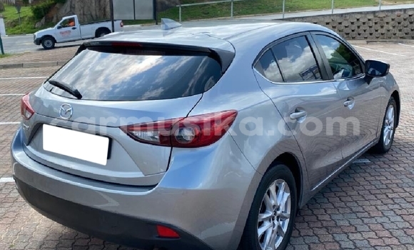 Nunua Ilio tumika Mazda 3 Nyingine Gari ndani ya Beitbridge nchini Matabeleland Kusini Nunua Ilio tumika Mazda 3 Nyingine Gari ndani ya Beitbridge nchini Matabeleland Kusini