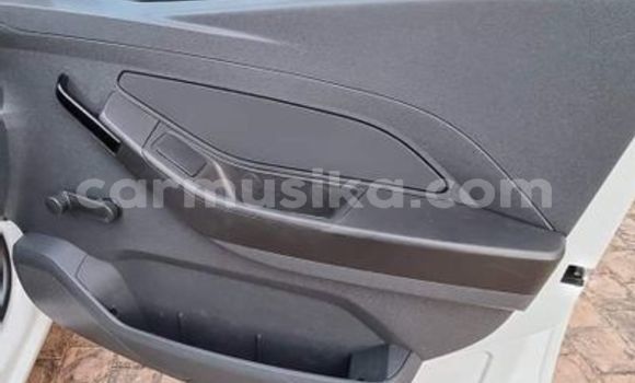 Acheter Occasion Voiture Chevrolet Uplander Blanc à Beitbridge, Matabeleland South Acheter Occasion Voiture Chevrolet Uplander Blanc à Beitbridge, Matabeleland South