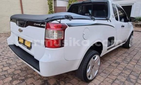 Acheter Occasion Voiture Chevrolet Uplander Blanc à Beitbridge, Matabeleland South Acheter Occasion Voiture Chevrolet Uplander Blanc à Beitbridge, Matabeleland South