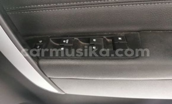 Acheter Occasion Voiture Chevrolet Captiva Blanc à Beitbridge, Matabeleland South Acheter Occasion Voiture Chevrolet Captiva Blanc à Beitbridge, Matabeleland South