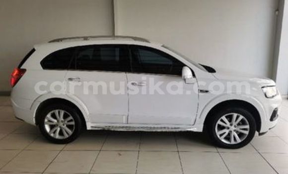 Acheter Occasion Voiture Chevrolet Captiva Blanc à Beitbridge, Matabeleland South Acheter Occasion Voiture Chevrolet Captiva Blanc à Beitbridge, Matabeleland South