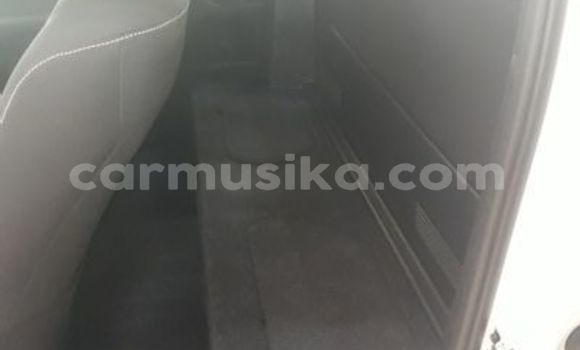 Tenga Tsaru Toyota Hilux Chena Mota in Beitbridge in Matabeleland South Tenga Tsaru Toyota Hilux Chena Mota in Beitbridge in Matabeleland South