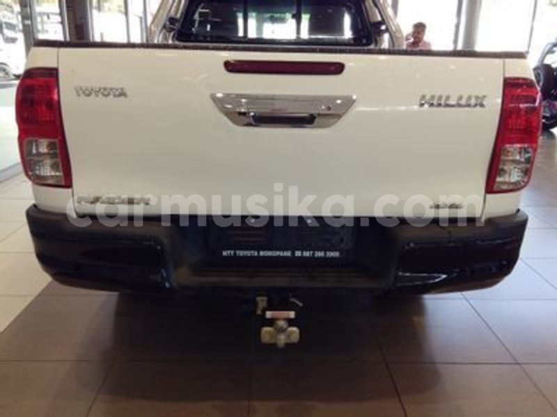 Big with watermark toyota hilux matabeleland south beitbridge 21971